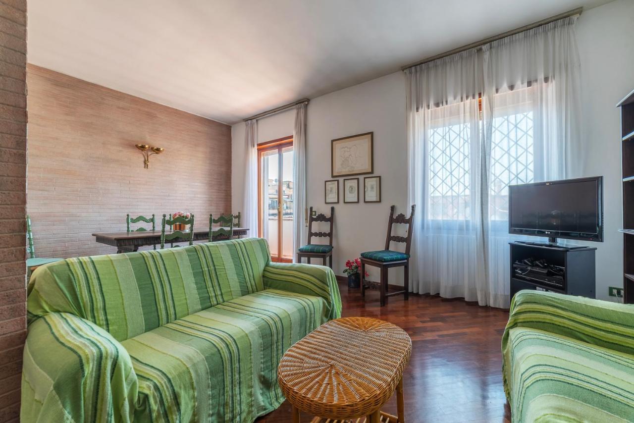 Flaminio Apartment Panoramic View With Terrace Rome Bagian luar foto
